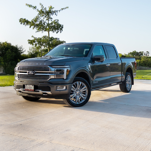 Ford Lobo Platinum Plus