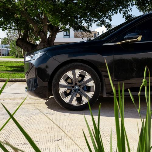 BMW iX xDrive40 2024 exterior detalle