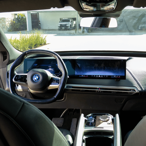 BMW iX xDrive40 2024 tres cuartos trasero