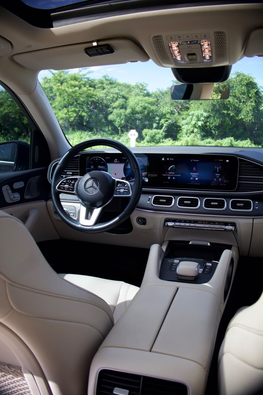 Mercedes-Benz GLE 450 4MATIC 2023 interior tablero