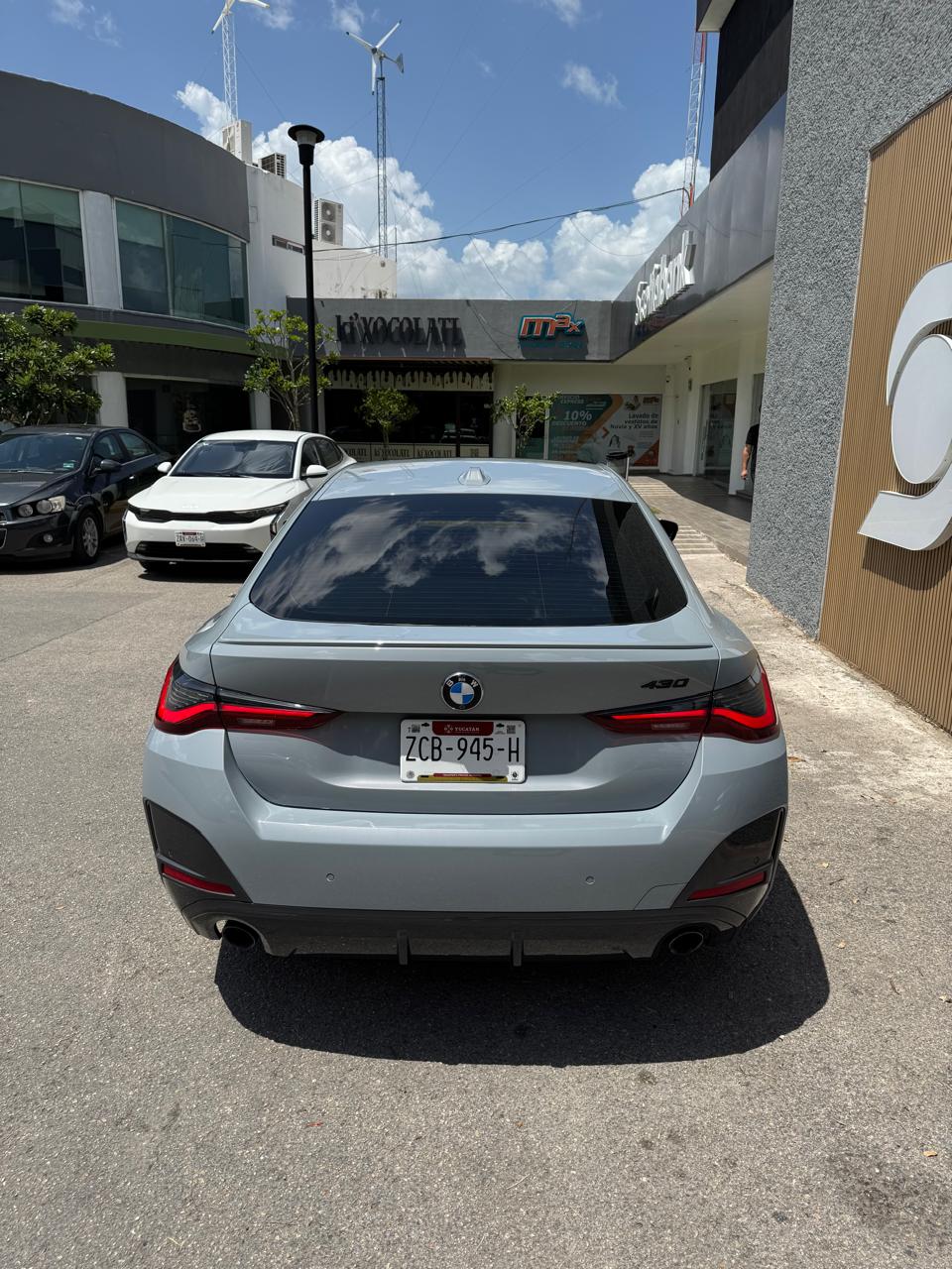 BMW 430i Gran Coupé 2023 vista trasera